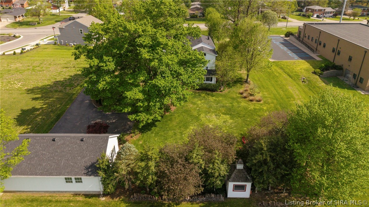 3307 Middle Road Jeffersonville, IN 47130 - Photo 16 of 77
