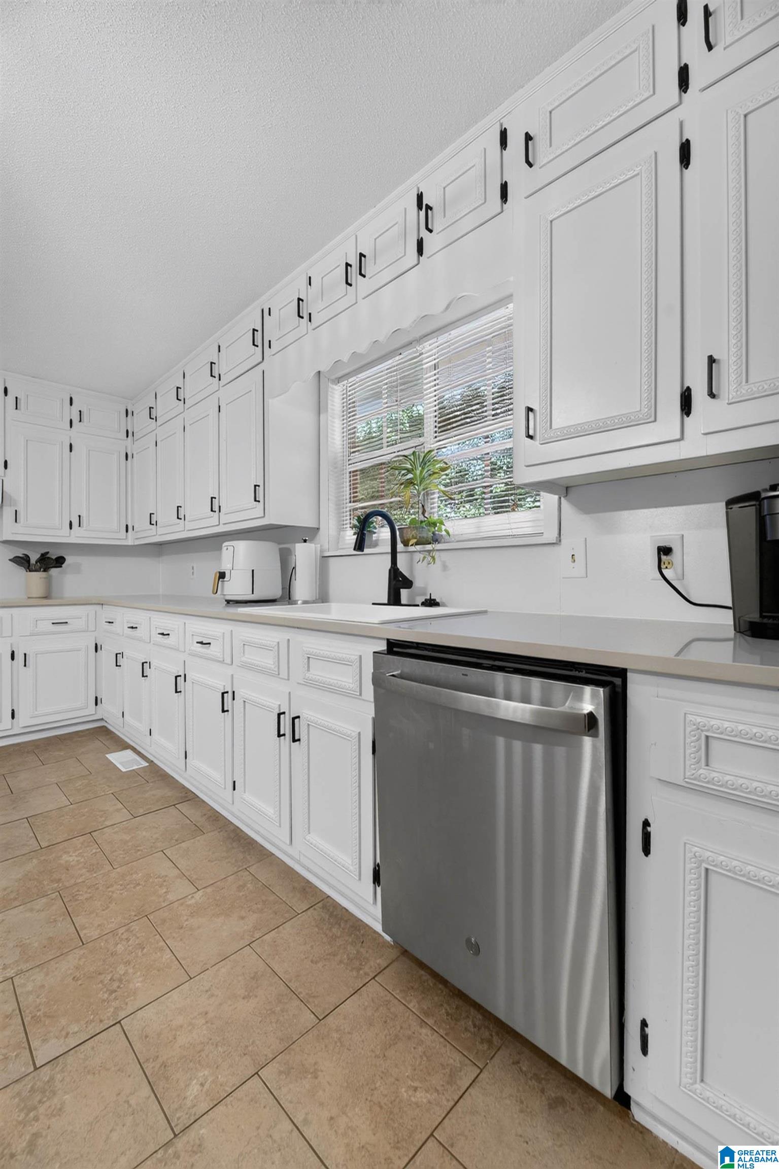 716 King Road Oneonta, AL 35121 - Photo 9 of 52