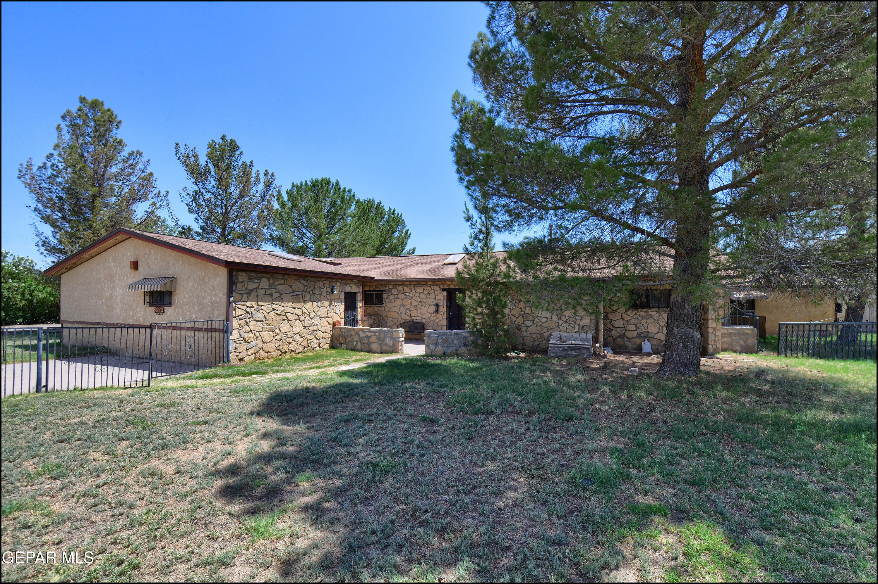 4204 Emory Road El Paso, TX 79922 - Photo 2 of 88 Emory 2404 (2)