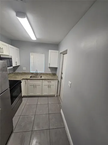 $2,000 | 1128 Northwest 101st Street, Unit WEST, Miami, FL 33150