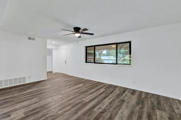 $2,600 | 1024 Eunice Street, Hurst, TX 76053