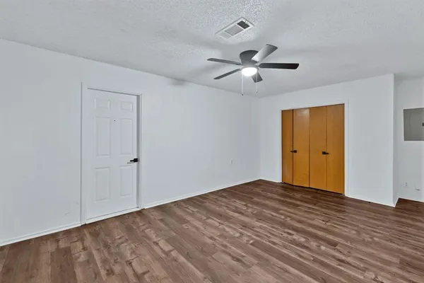 $2,600 | 1024 Eunice Street, Hurst, TX 76053