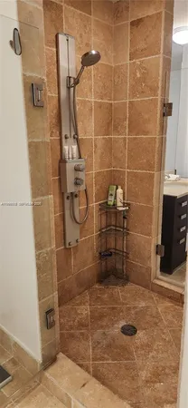 $7,900 | 18201 Collins Avenue, Unit 4305, Sunny Isles Beach, FL 33160