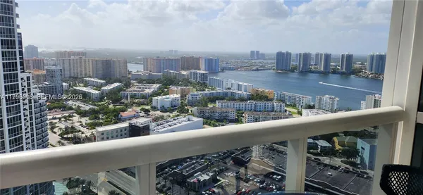 $7,900 | 18201 Collins Avenue, Unit 4305, Sunny Isles Beach, FL 33160
