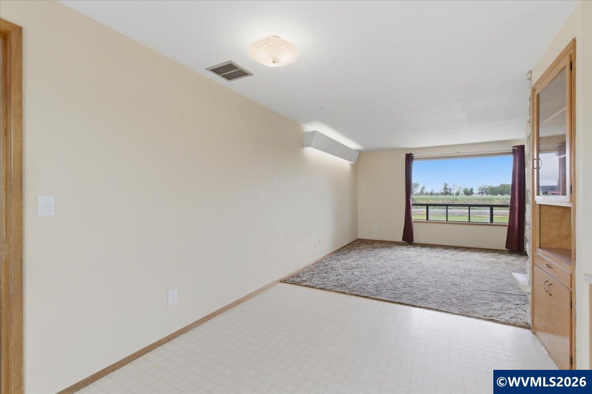34584 Red Bridge Road Southeast Albany, OR 97322 - Photo 11 of 46 Gallery Image 11