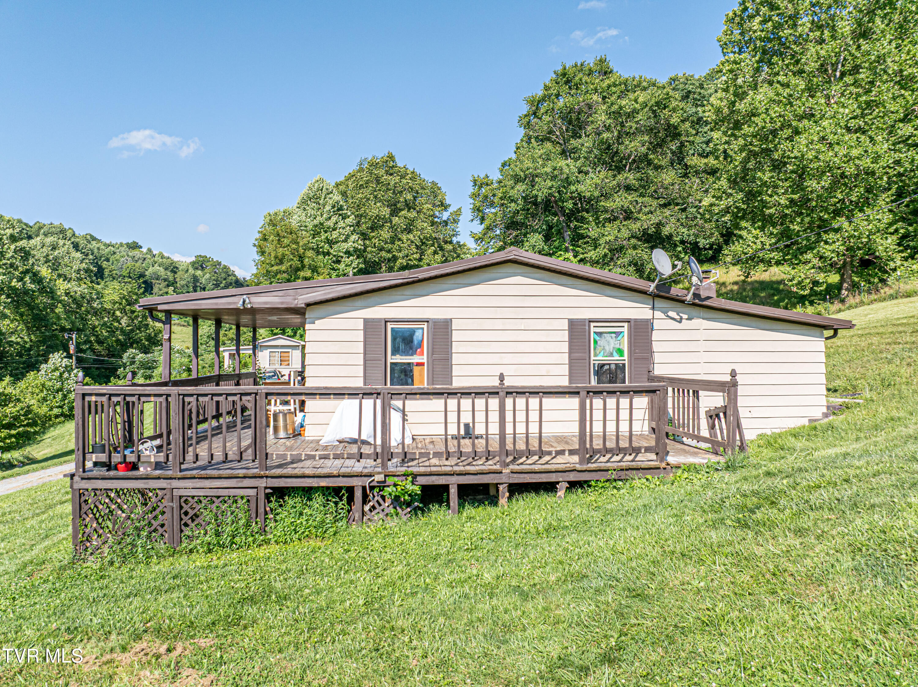4432 Walker Mountain Road Bristol, VA 24202 - Photo 4 of 73 Walker Mountain-12