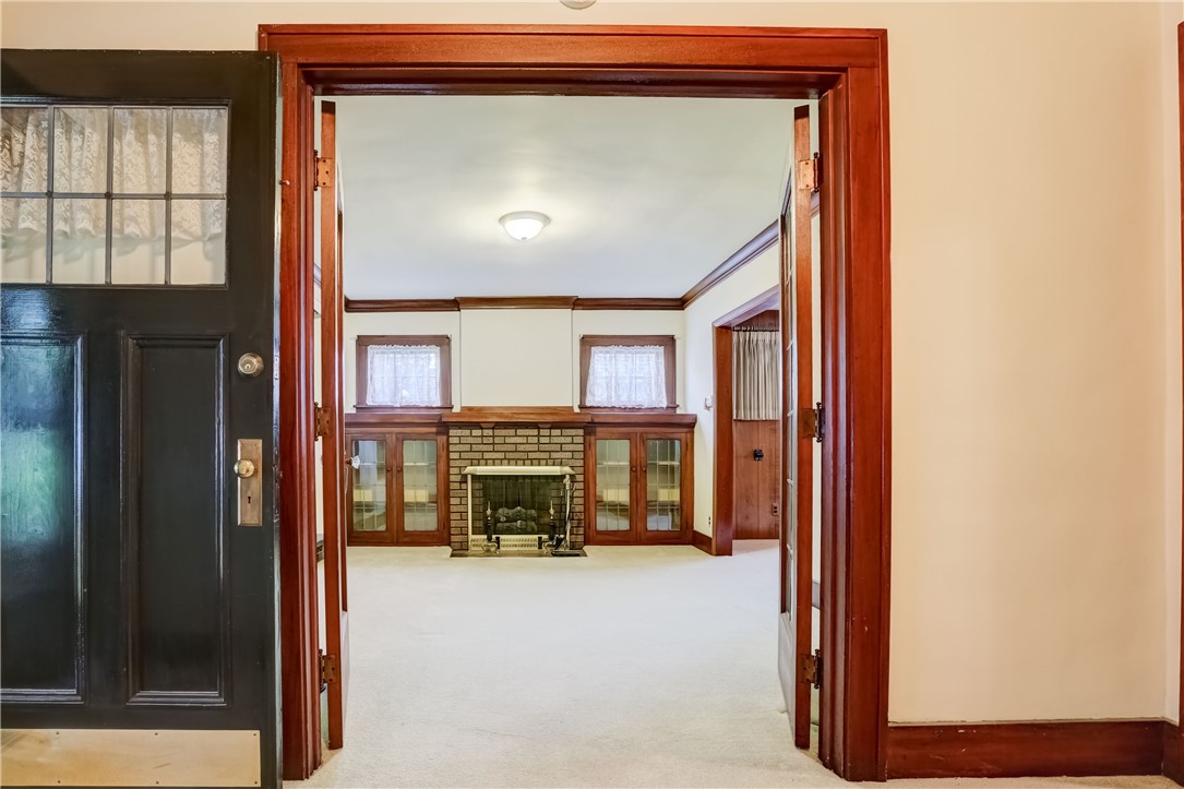 100 Maltby Street Rochester, NY 14606 - Photo 4 of 17 Fireplace