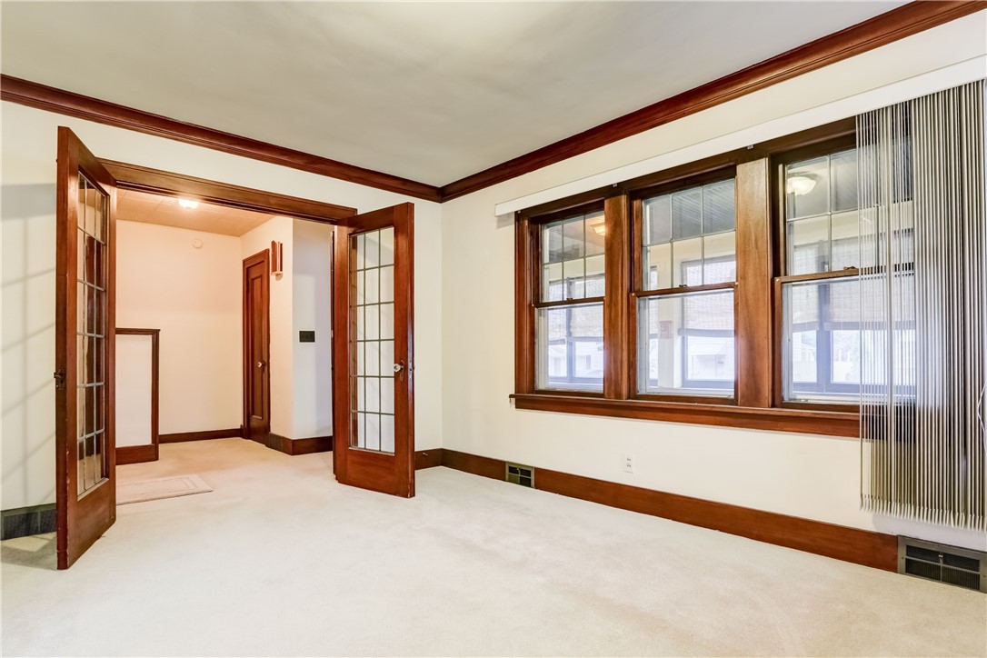 100 Maltby Street Rochester, NY 14606 - Photo 6 of 17 Living Room