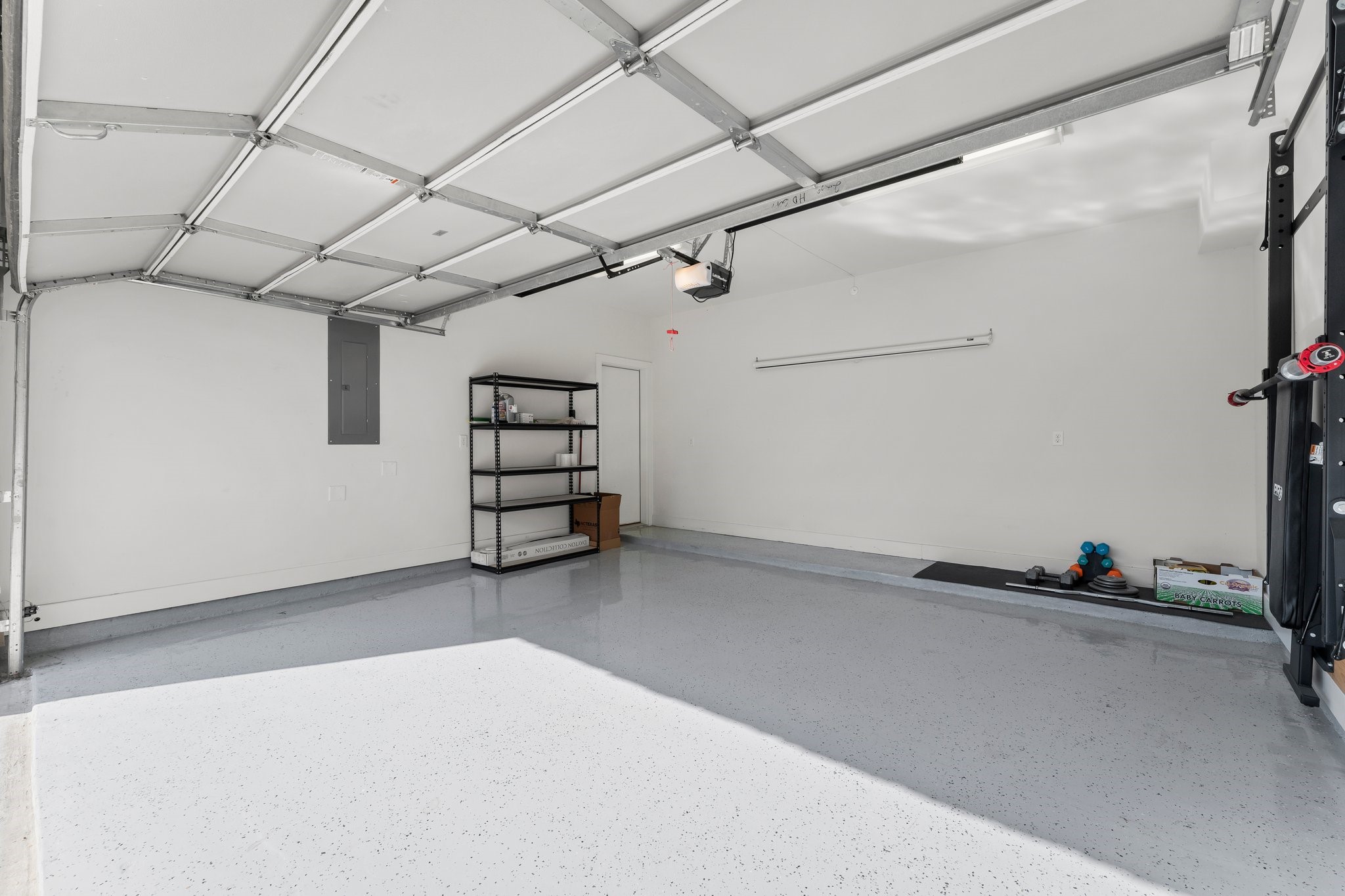 2909 Gillespie Street, Unit A Houston, TX 77020 - Photo 13 of 32 Spacious 2 Car Garage