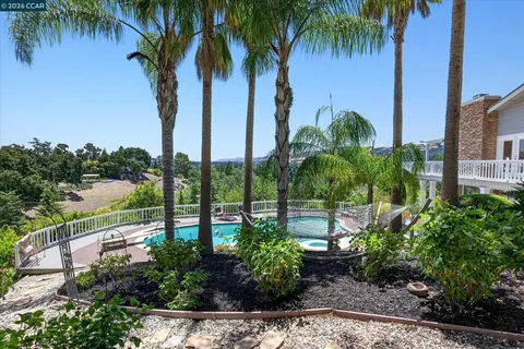 $2,999,000 | 671 Logan Lane, Danville, CA 94526