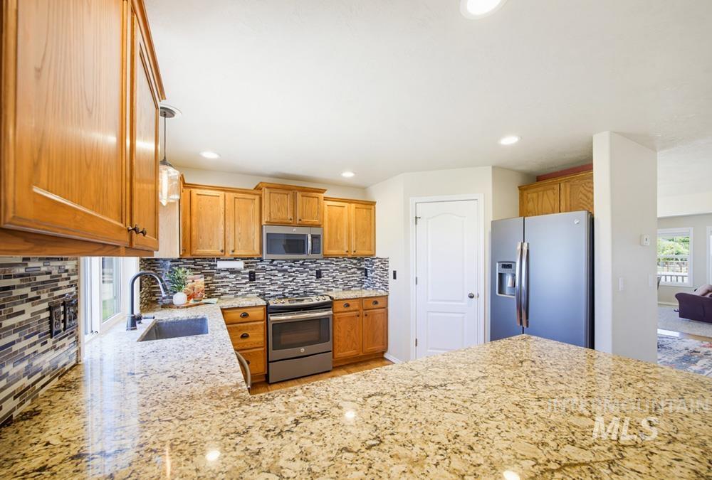 8104 South Happy Valley Road Kuna, ID 83634 - Photo 5 of 25