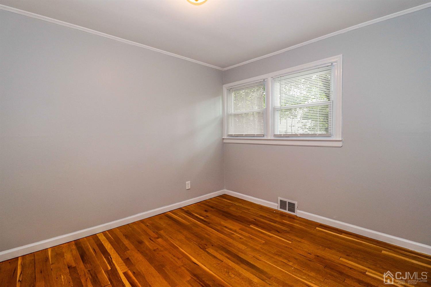 91 Tunison Road New Brunswick, NJ 08901 - Photo 14 of 14 Gallery Image 14