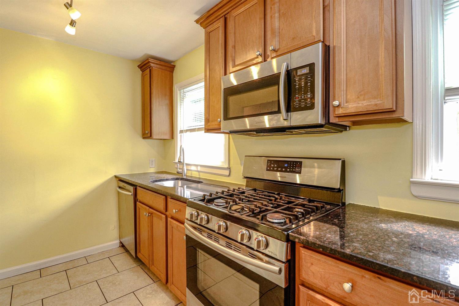 91 Tunison Road New Brunswick, NJ 08901 - Photo 7 of 14 Gallery Image 7