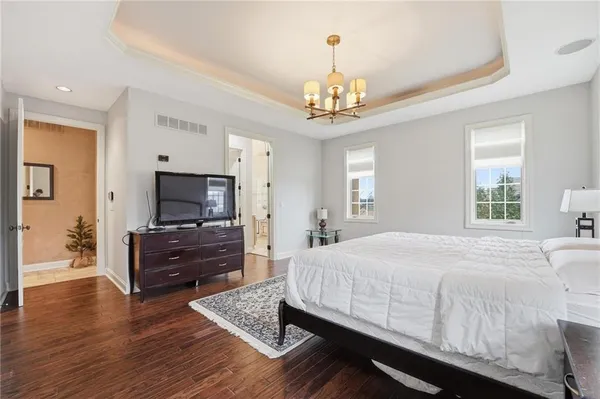 $1,599,900 | 7060 North National Drive, Parkville, MO 64152