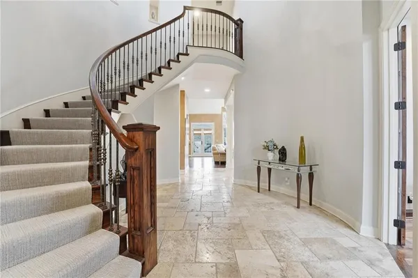 $1,599,900 | 7060 North National Drive, Parkville, MO 64152