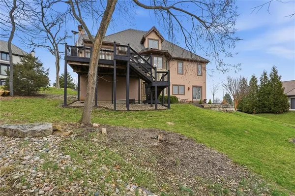 $1,599,900 | 7060 North National Drive, Parkville, MO 64152