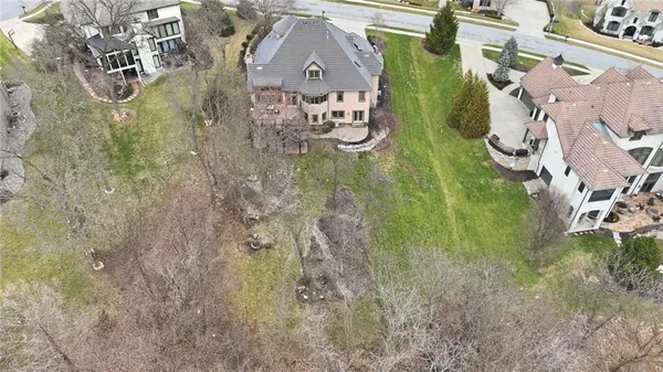 $1,599,900 | 7060 North National Drive, Parkville, MO 64152