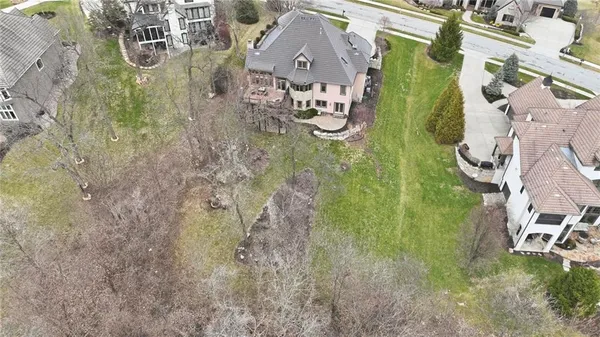 $1,599,900 | 7060 North National Drive, Parkville, MO 64152