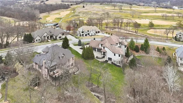 $1,599,900 | 7060 North National Drive, Parkville, MO 64152