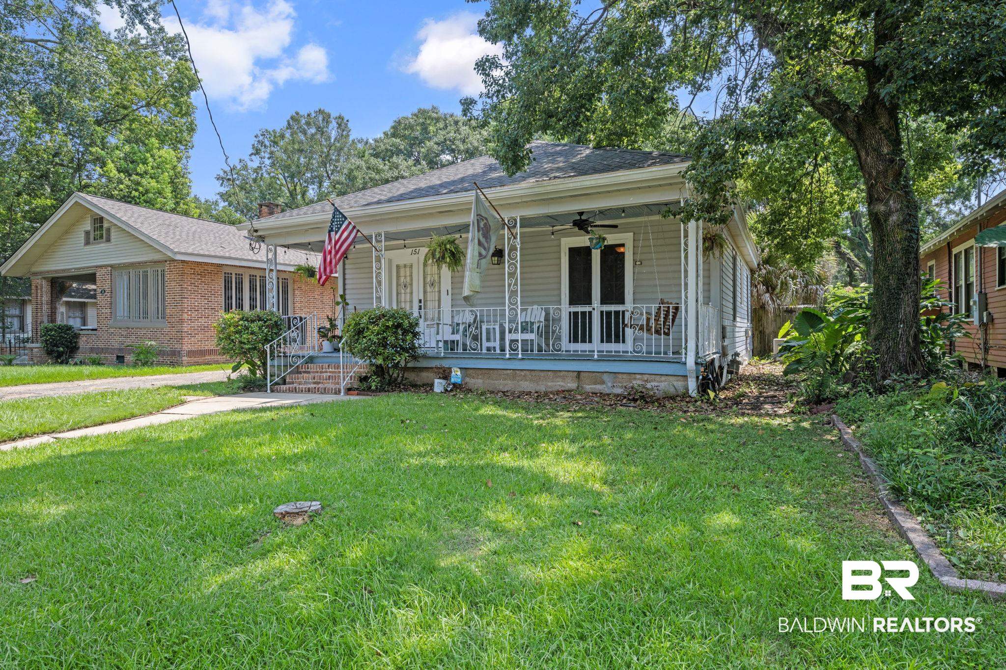 151 Houstreeton Street Mobile, AL 36606 - Photo 2 of 27 View Down Right Side
