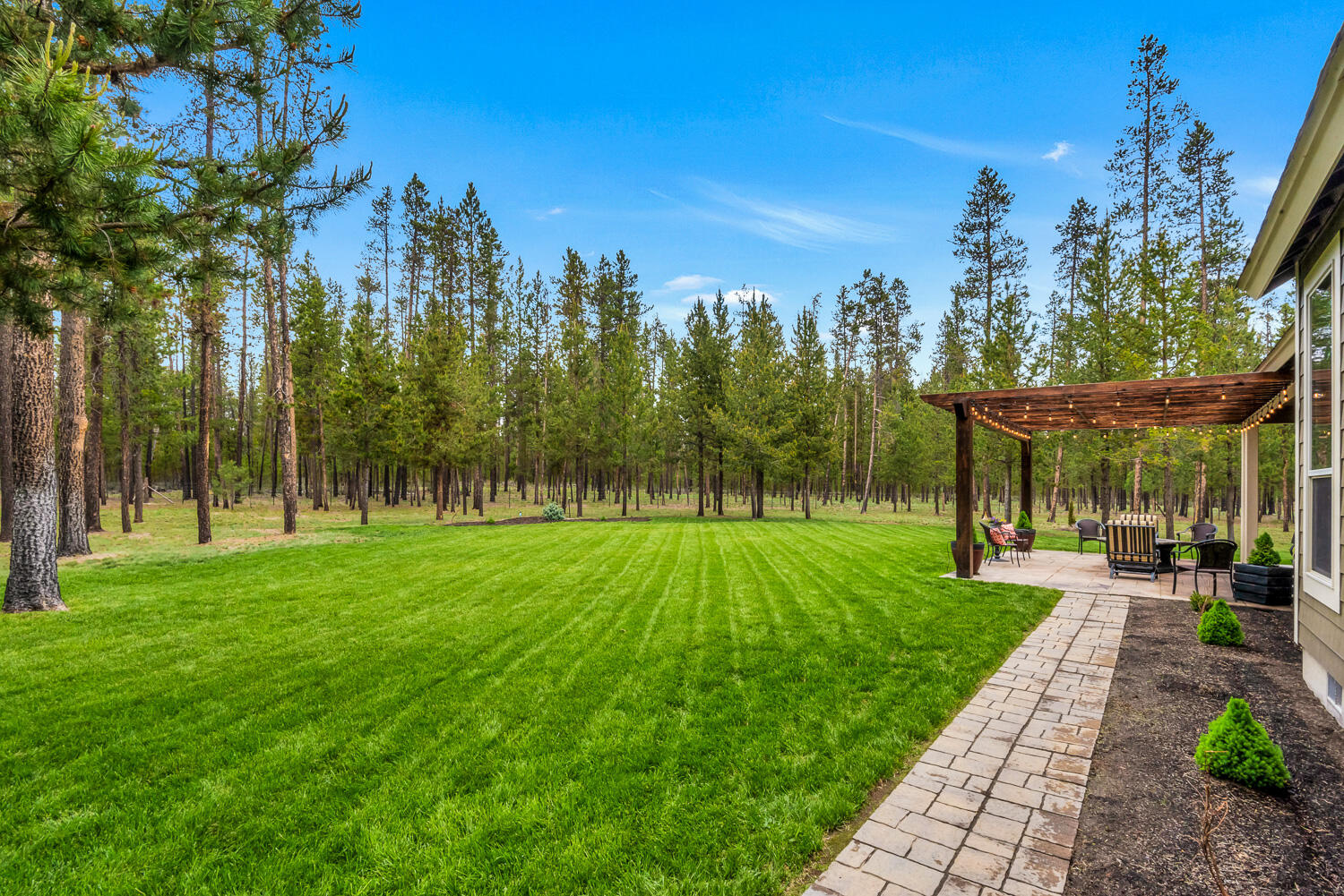 17814 Grimm Road Bend, OR 97707 - Photo 25 of 29 OReilly_20210611_34_304772_72ppi