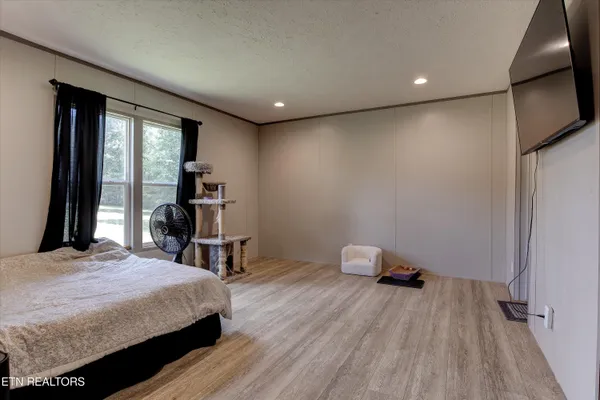 $340,000 | 246 Nydeck Road, Robbins, TN 37852