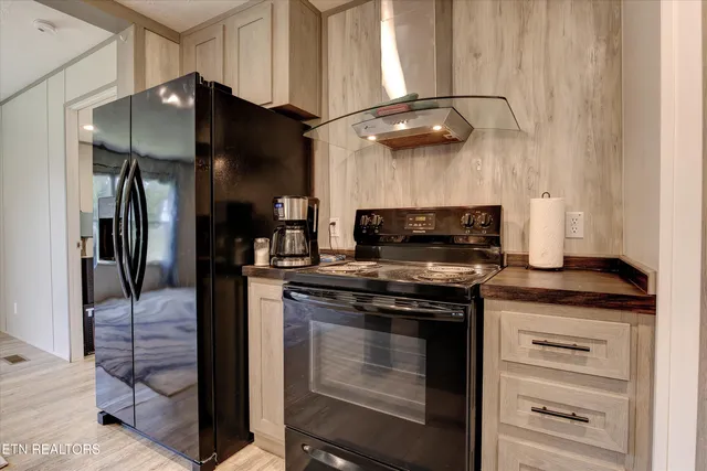 $355,000 | 246 Nydeck Road, Robbins, TN 37852