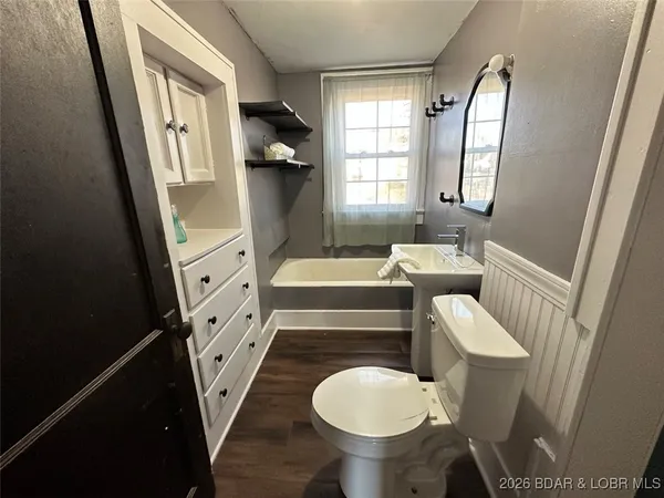 $162,900 | 802 South Oak Street, California, MO 65018
