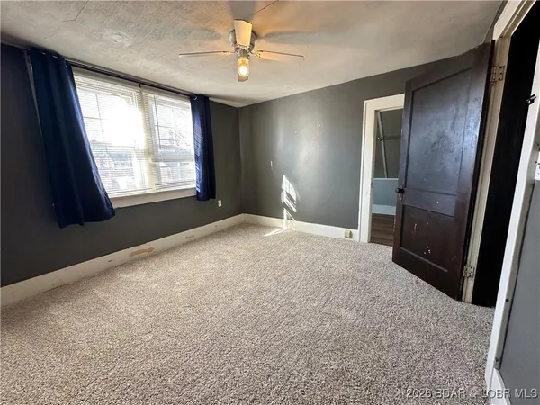 $162,900 | 802 South Oak Street, California, MO 65018