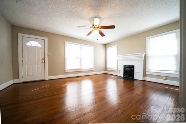 $1,350 | 908 South Juniper Street, Kannapolis, NC 28081