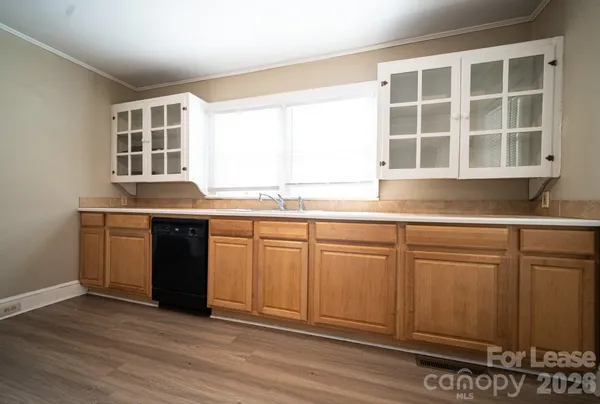 $1,350 | 908 South Juniper Street, Kannapolis, NC 28081