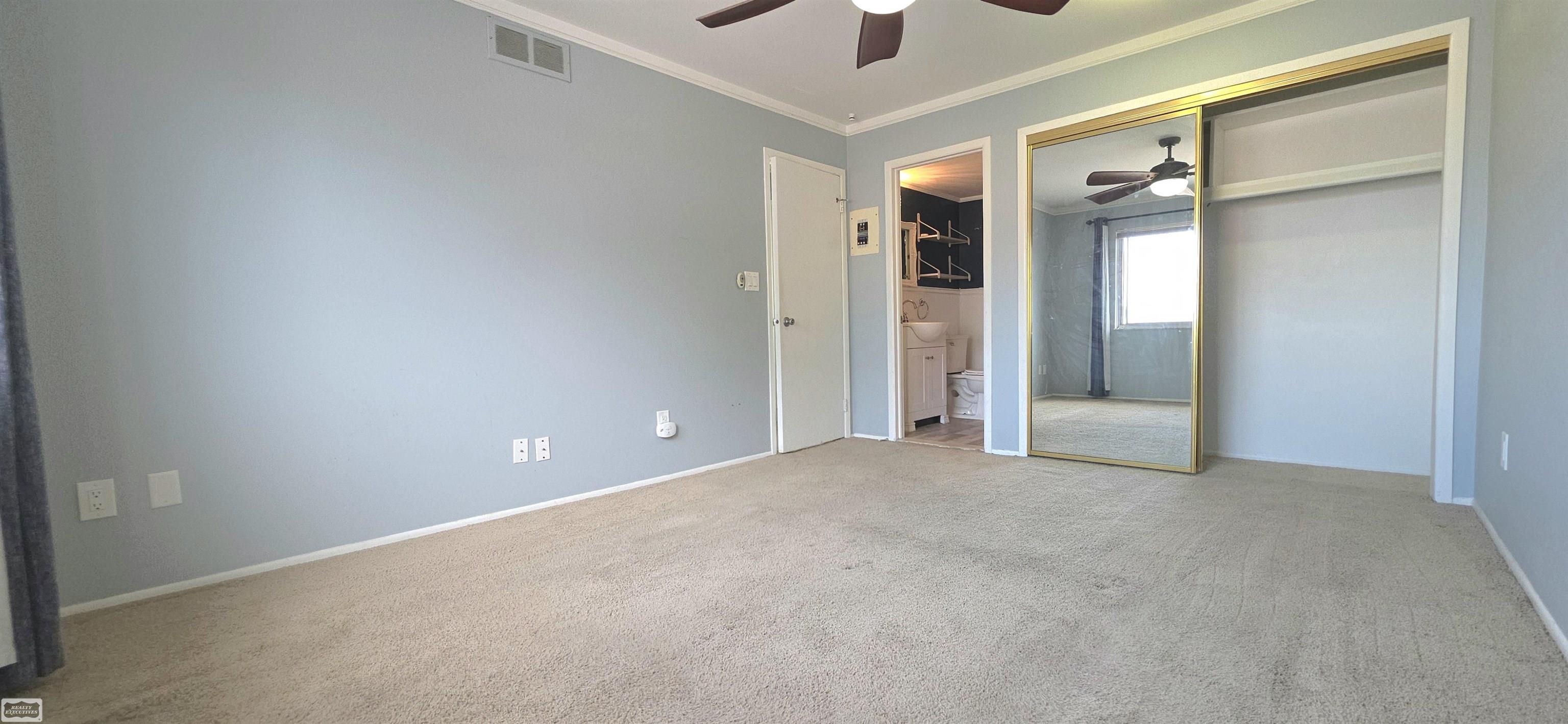 29632 Hoover Road Warren, MI 48093 - Photo 10 of 25 Primary Bedroom