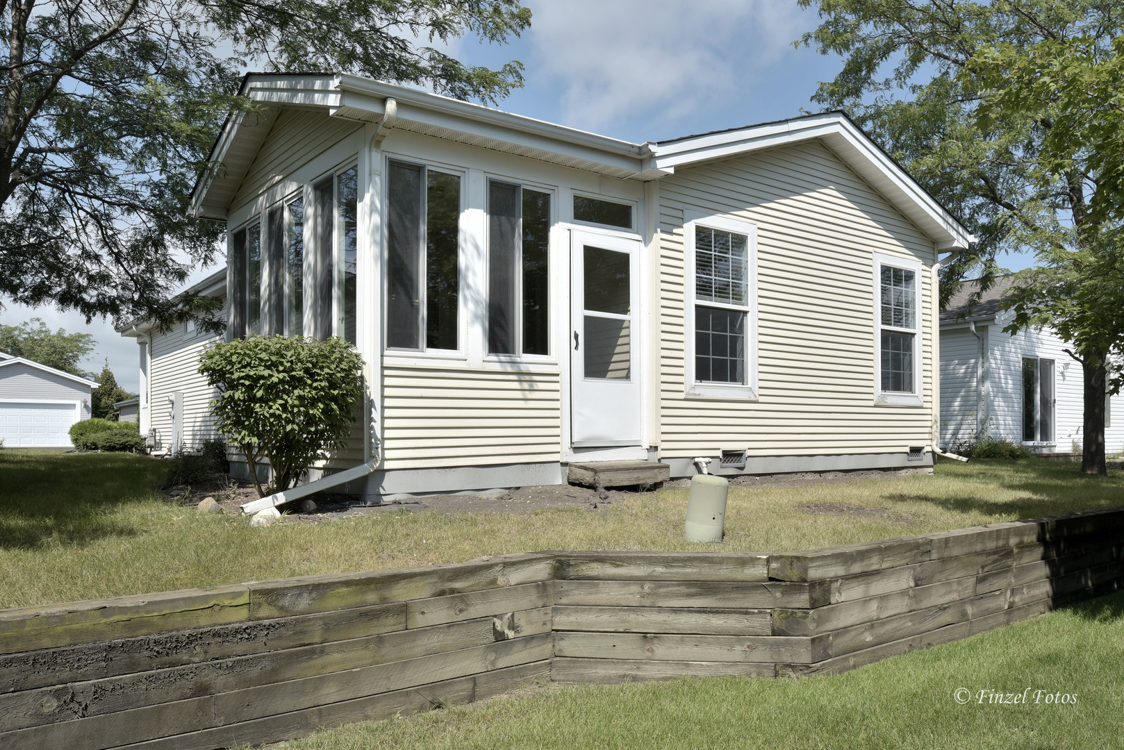 247 Rodeo Drive Grayslake, IL 60030 - Photo 15 of 16 Gallery Image 15