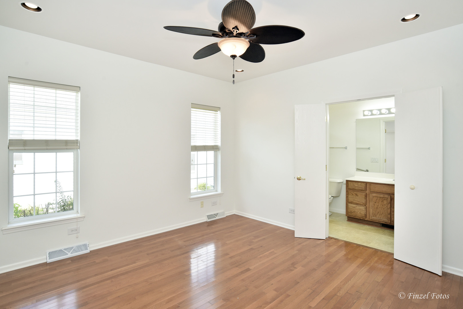 247 Rodeo Drive Grayslake, IL 60030 - Photo 7 of 16 Gallery Image 7