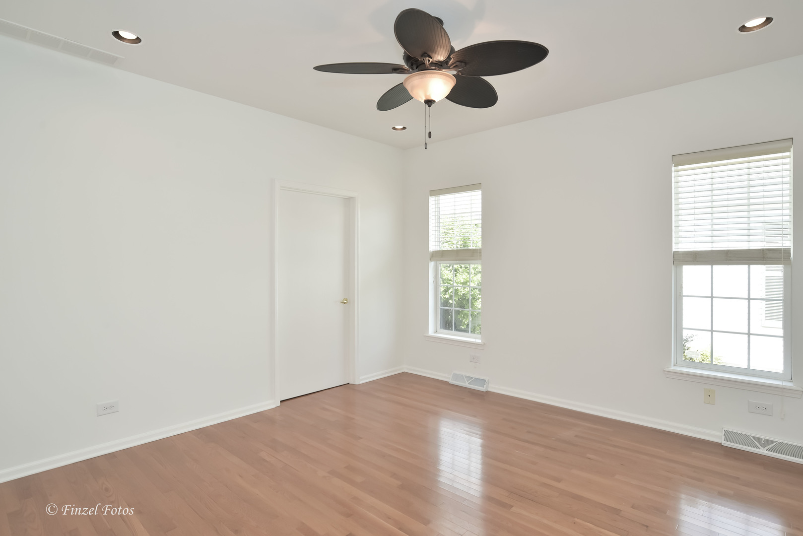 247 Rodeo Drive Grayslake, IL 60030 - Photo 8 of 16 Gallery Image 8