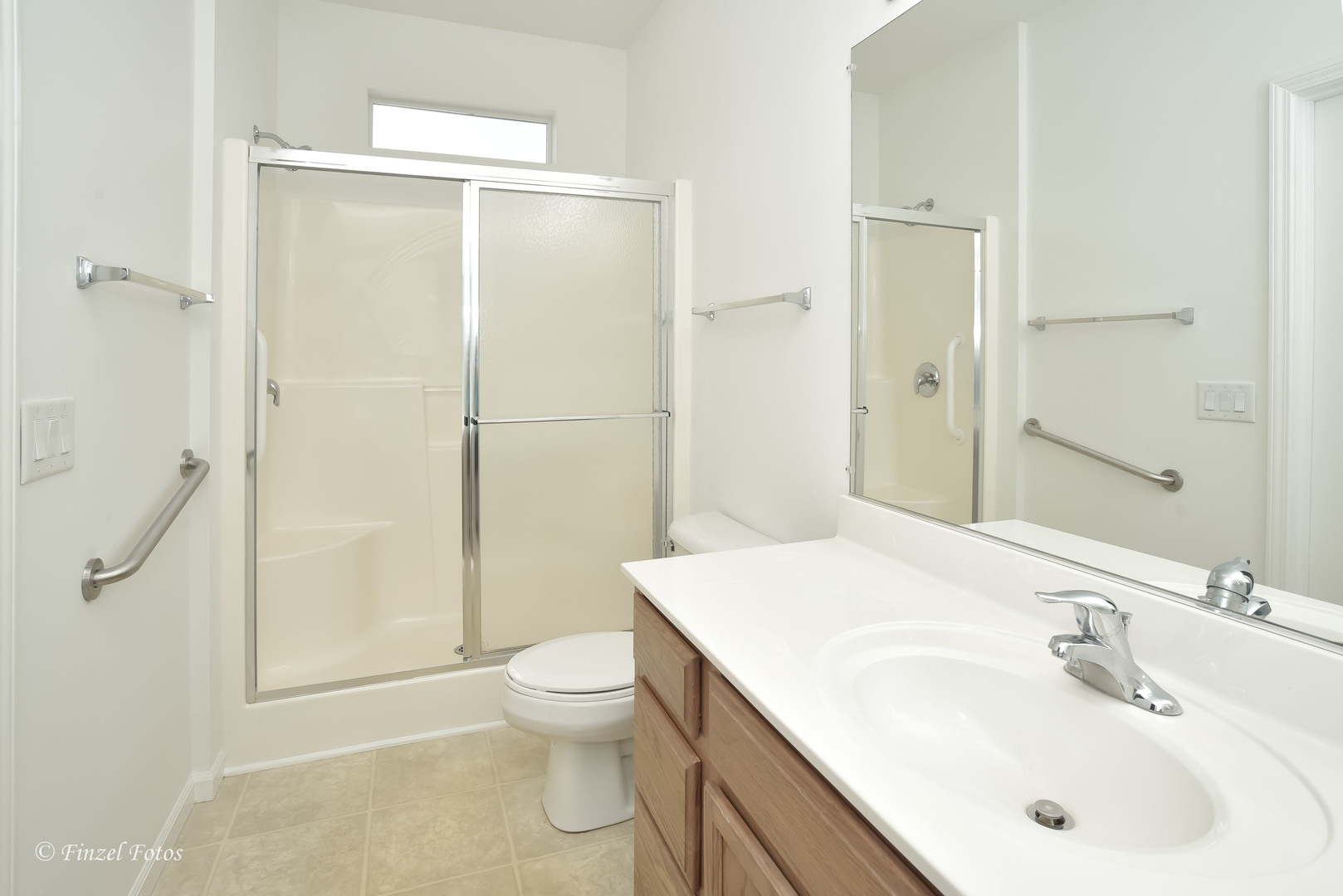 247 Rodeo Drive Grayslake, IL 60030 - Photo 9 of 16 Gallery Image 9