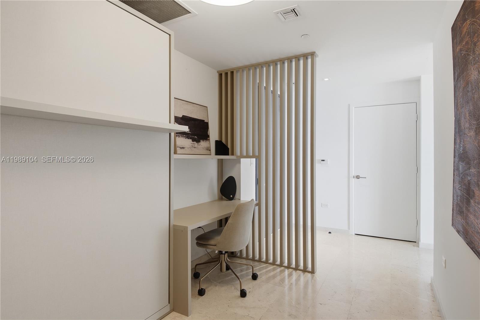 88 Southwest 7th Street, Unit 2404 Miami, FL 33130 - Photo 12 of 20