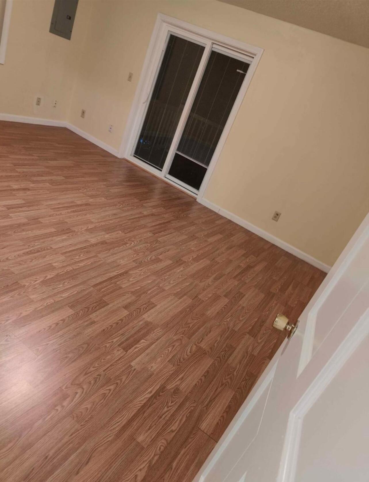 25 Middle Street Gardiner, ME 04345 - Photo 5 of 6 Living Room
