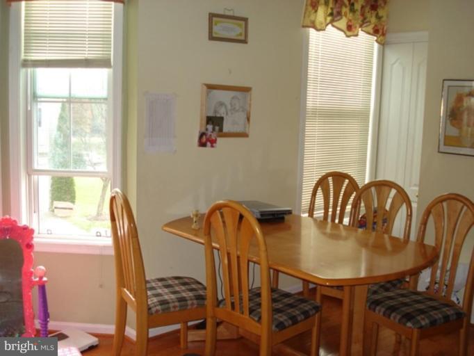 4909 Webbed Foot Way, Unit 5 Ellicott City, MD 21043 - Photo 5 of 25 Kitchen/Dining Room