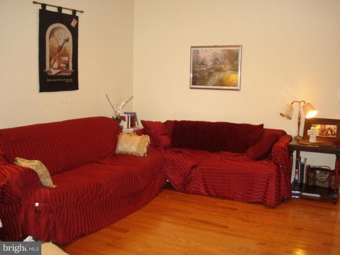 4909 Webbed Foot Way, Unit 5 Ellicott City, MD 21043 - Photo 10 of 25 Living Room