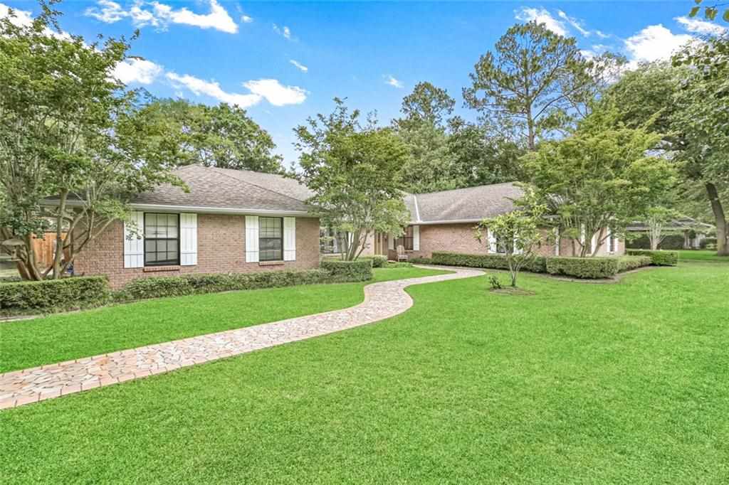 404 Rue Brenda Slidell, LA 70461 - Photo 2 of 31