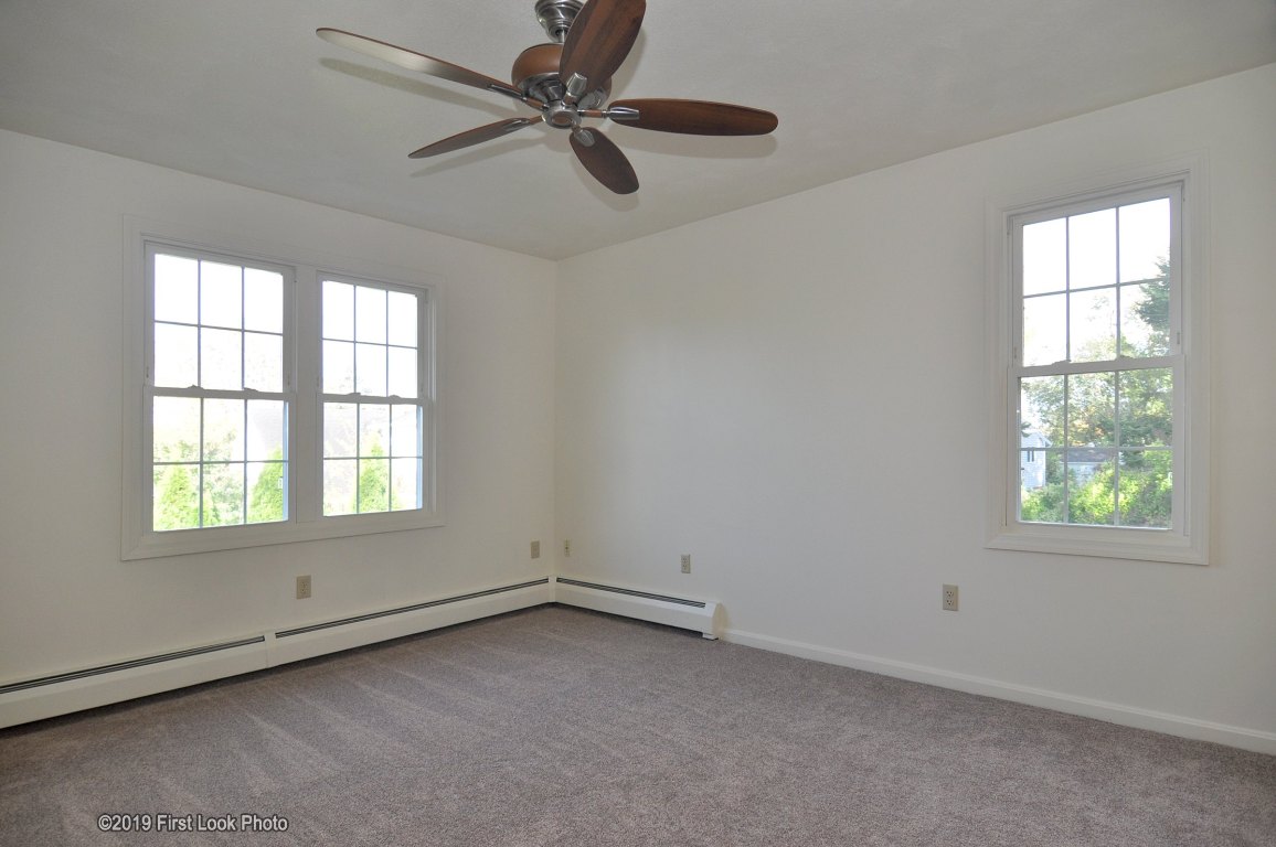 53 Island Road Portsmouth, RI 02871 - Photo 17 of 40