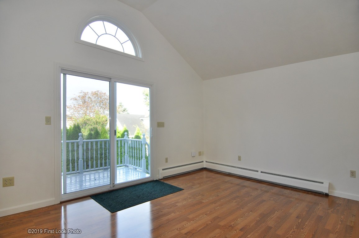 53 Island Road Portsmouth, RI 02871 - Photo 2 of 40