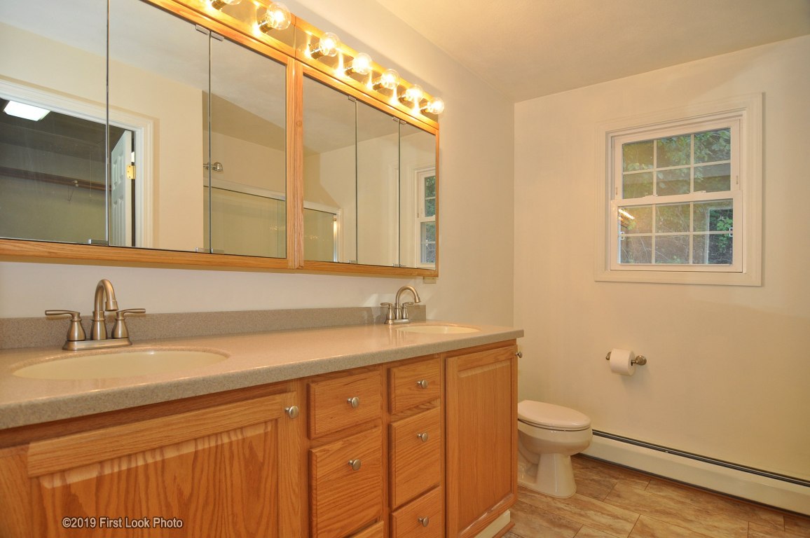 53 Island Road Portsmouth, RI 02871 - Photo 22 of 40
