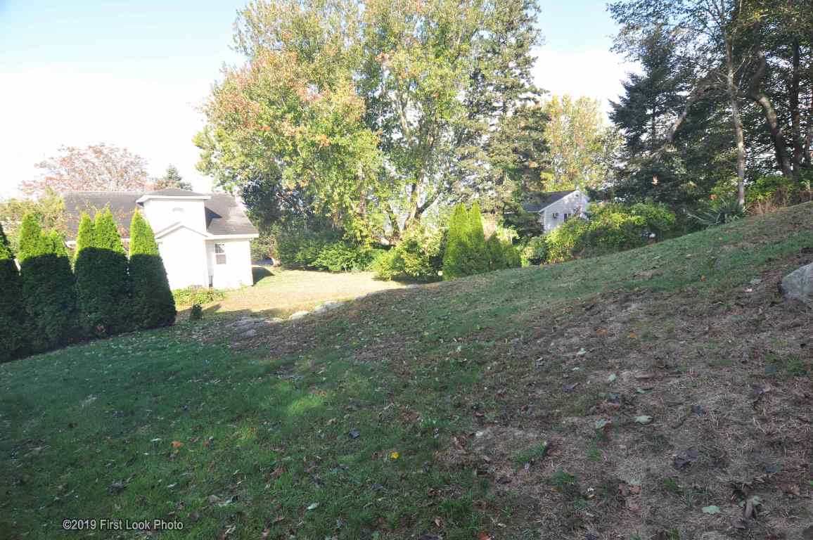 53 Island Road Portsmouth, RI 02871 - Photo 37 of 40