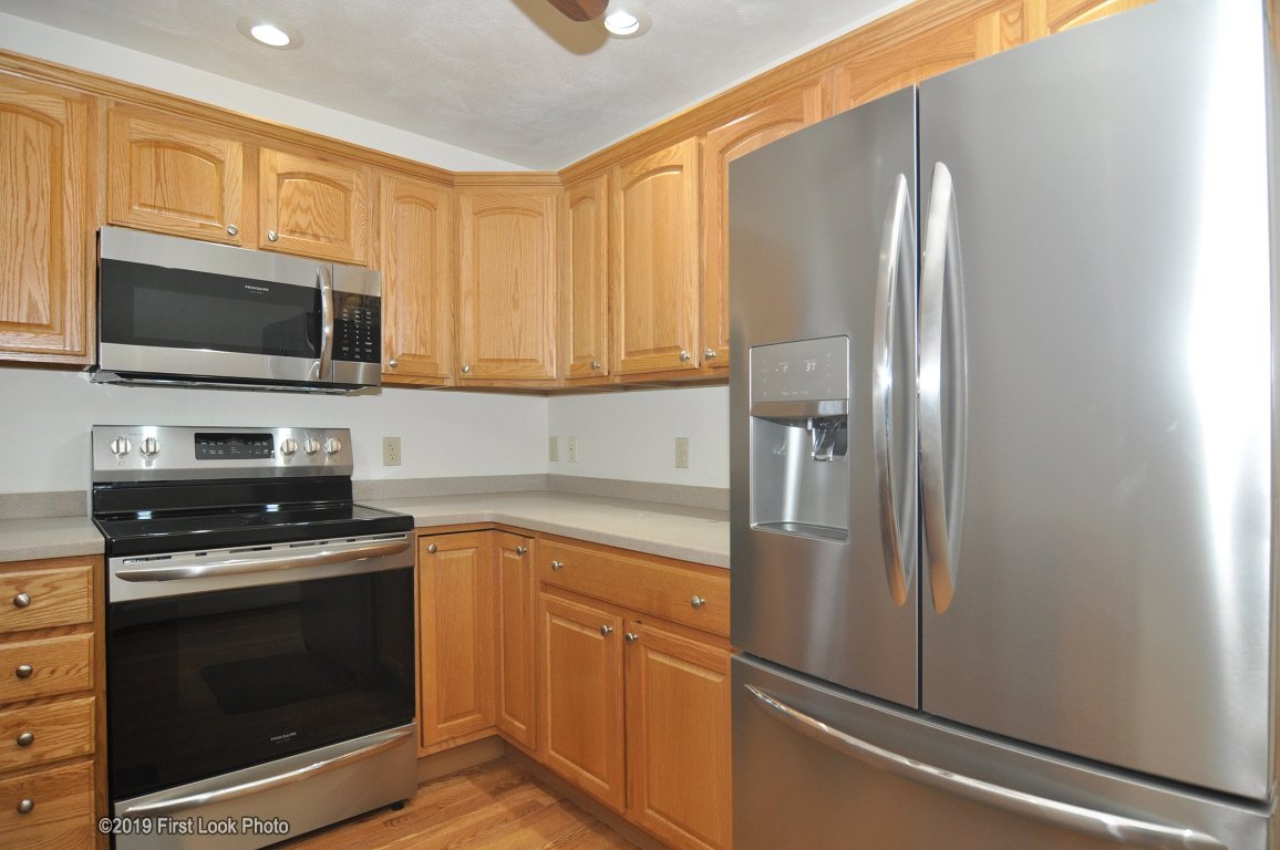 53 Island Road Portsmouth, RI 02871 - Photo 6 of 40
