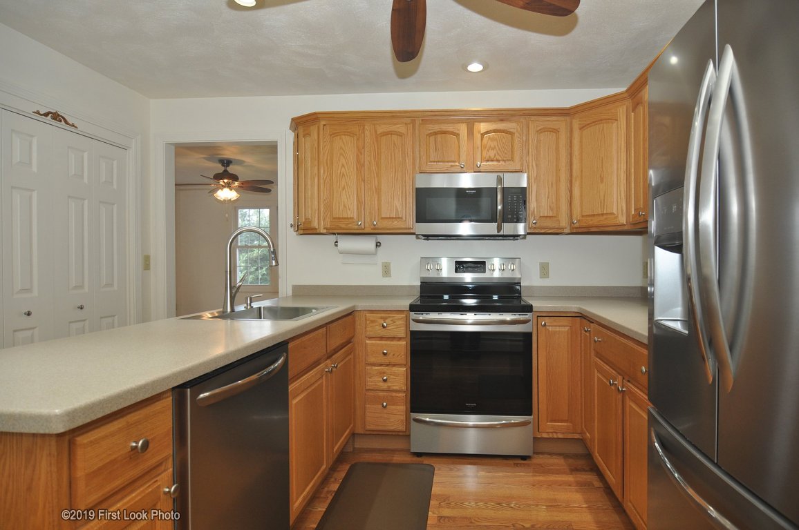 53 Island Road Portsmouth, RI 02871 - Photo 7 of 40