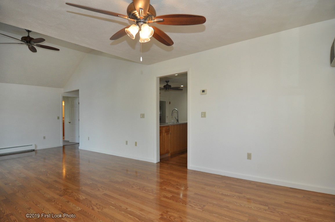 53 Island Road Portsmouth, RI 02871 - Photo 10 of 40