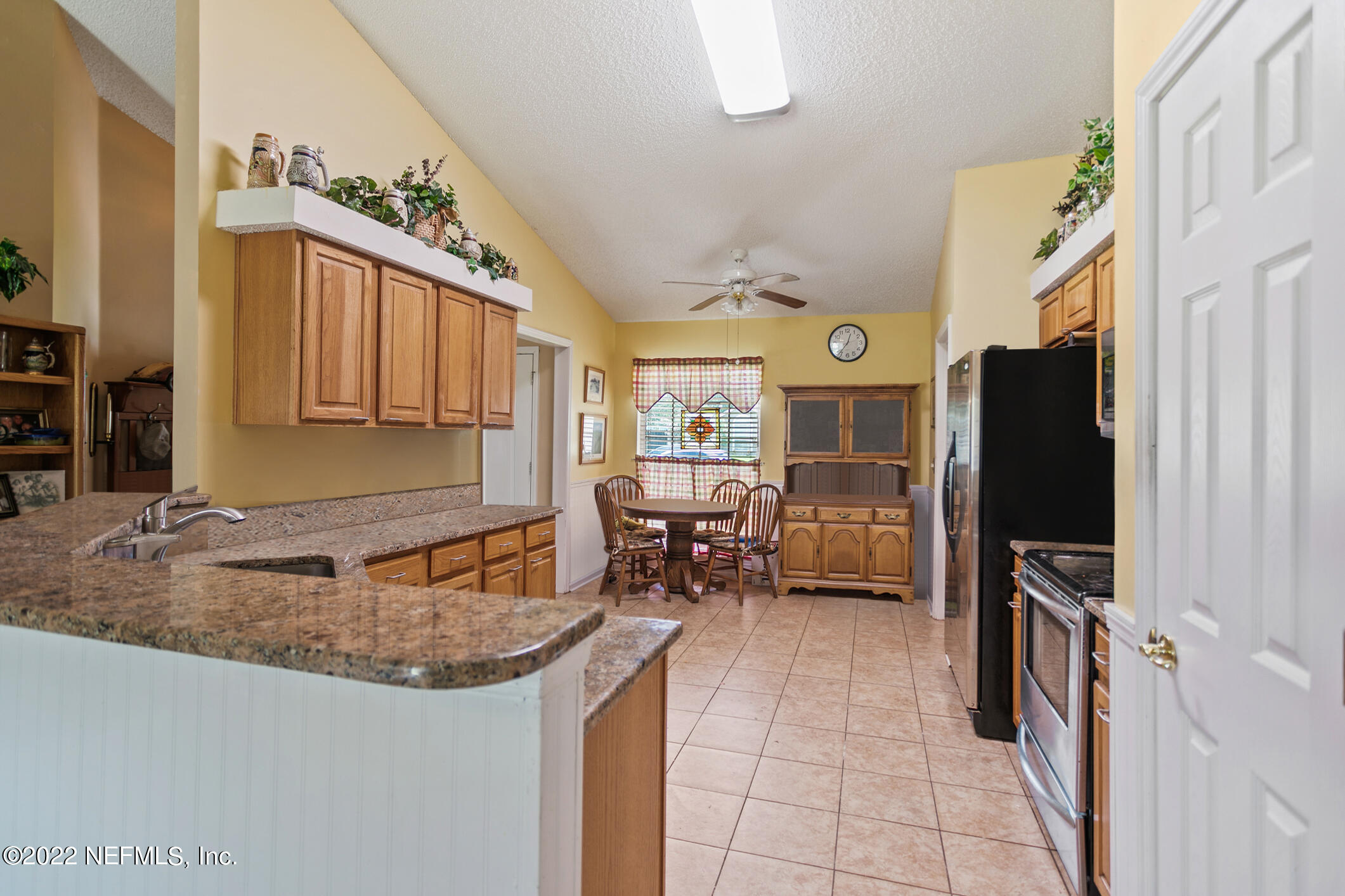 12755 Copper Springs Road Jacksonville, FL 32246 - Photo 6 of 22 Kitchen