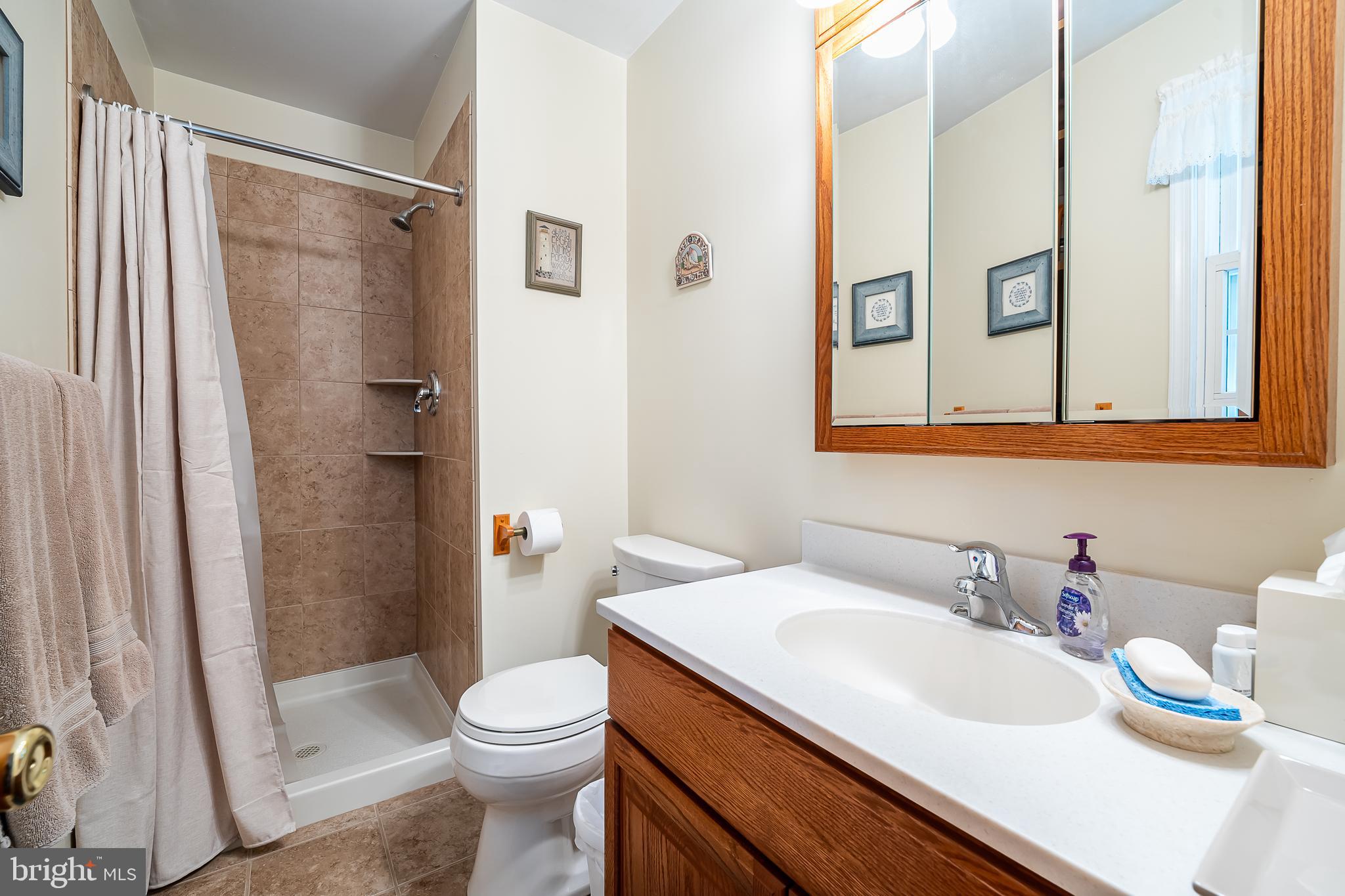 945 Crest Road Lansdale, PA 19446 - Photo 13 of 19